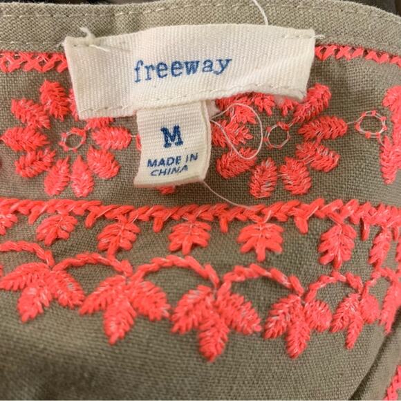 Freeway linen‎ blend embroidered top size medium - Picture 7 of 7